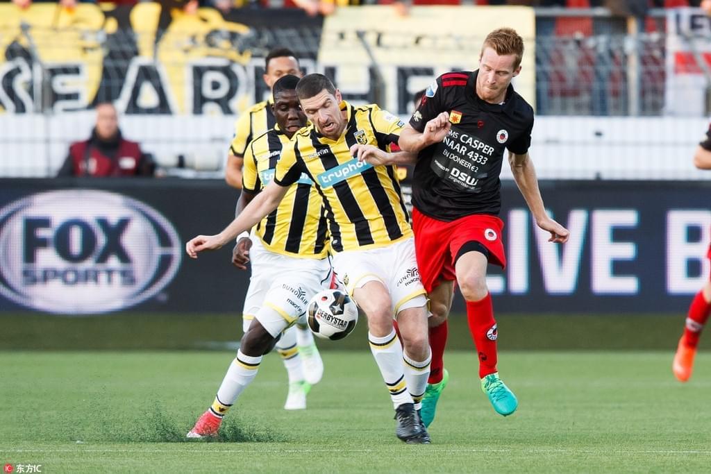 半程也隐藏 半程也隐藏