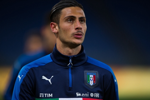 他总能在关 他总能在关